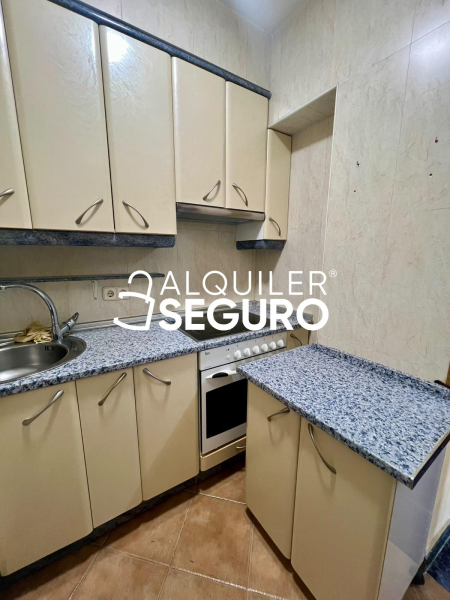 Inmueble en Calle de la Isla de Arosa, MADRID