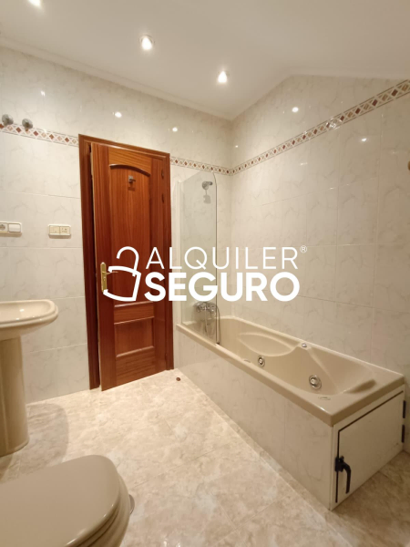 Piso en Calle Jose María Benito Serra, CIEMPOZUELOS MADRID