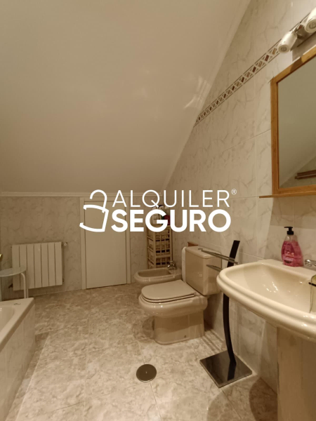 Piso en Calle Jose María Benito Serra, CIEMPOZUELOS MADRID