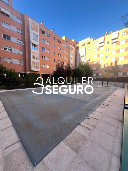 Inmueble en Calle de Julián Camarillo, MADRID