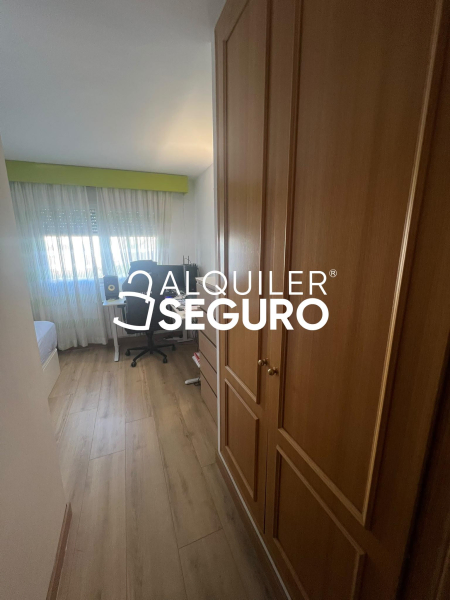 Inmueble en Calle de Julián Camarillo, MADRID