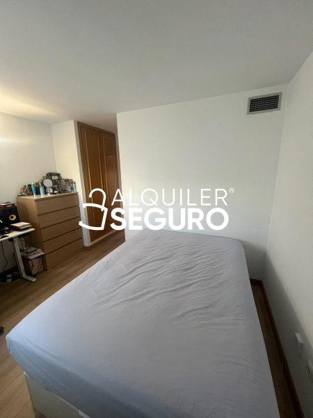 Inmueble en Calle de Julián Camarillo, MADRID