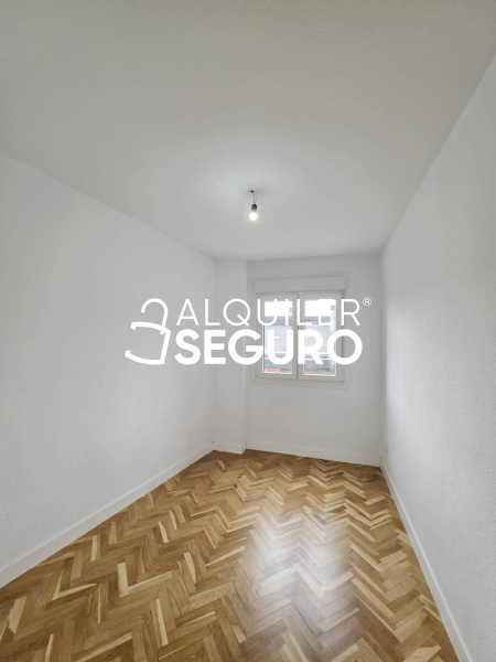 Inmueble en Calle Azorín , MADRID
