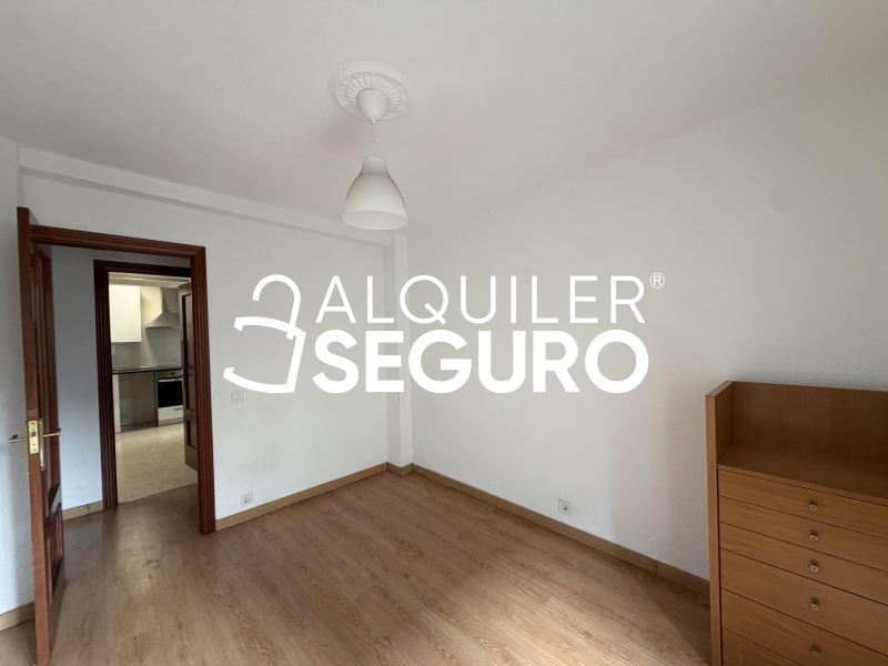 Inmueble en Calle Guadalajara , MADRID