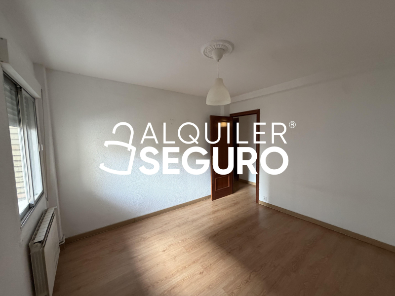 Inmueble en Calle Guadalajara , MADRID