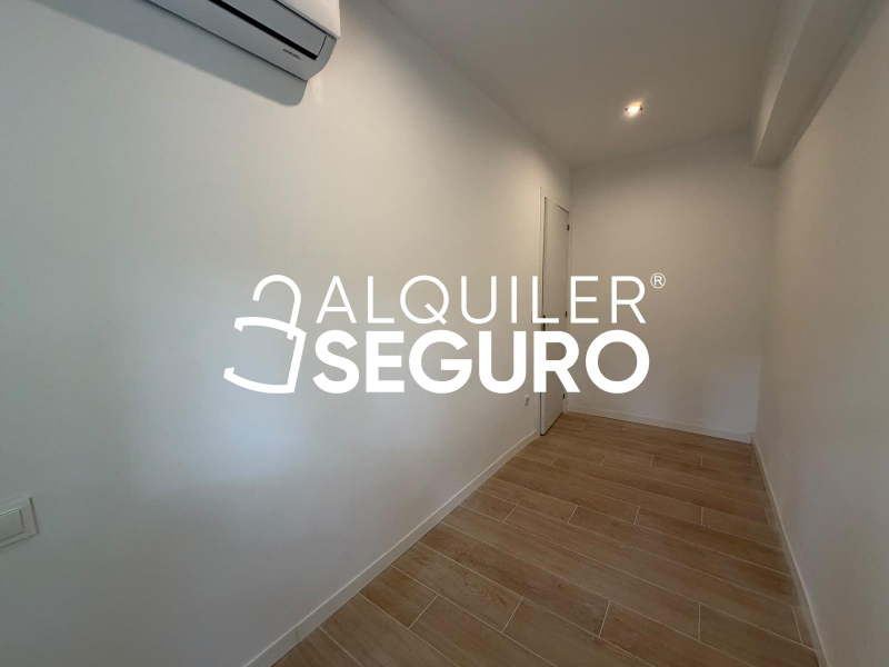 Inmueble en Avenida Buenos Aires, MADRID