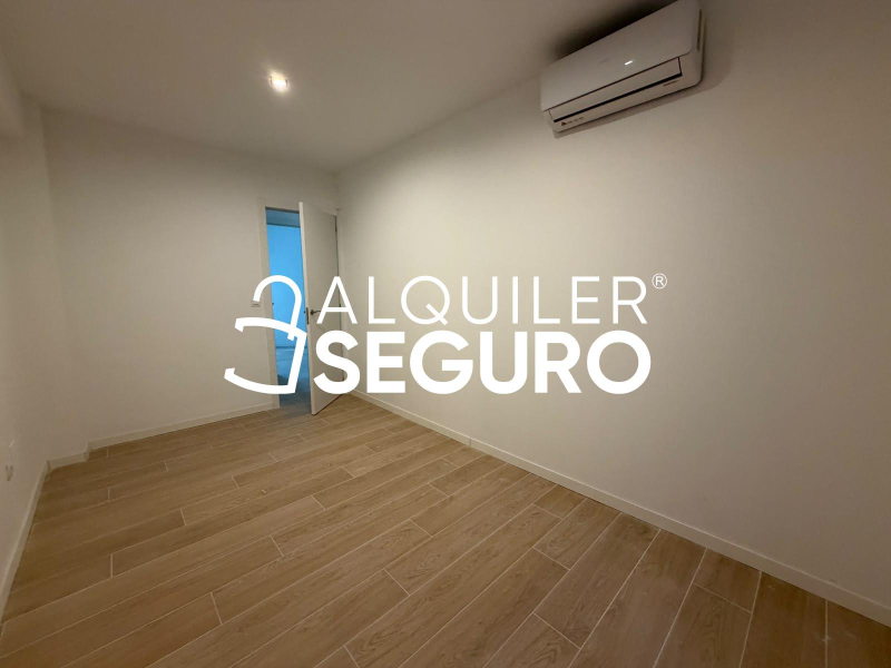 Inmueble en Avenida Buenos Aires, MADRID