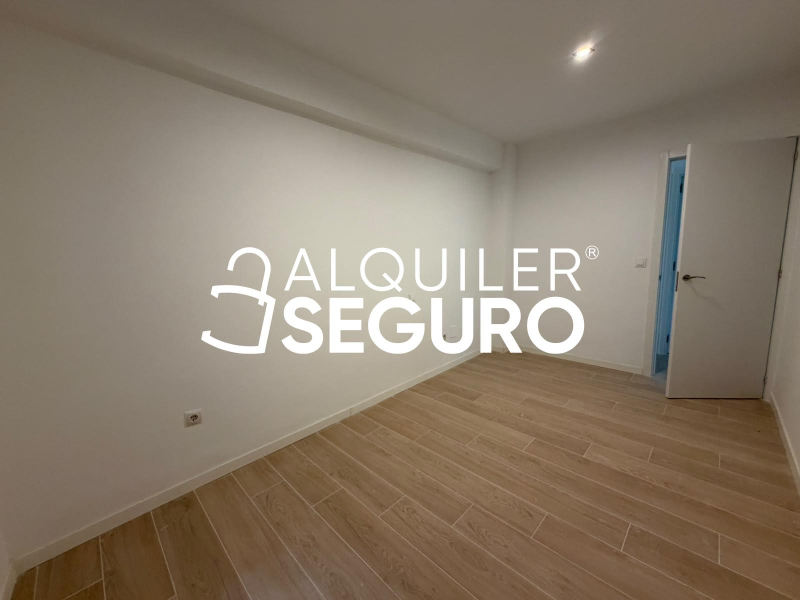 Inmueble en Avenida Buenos Aires, MADRID
