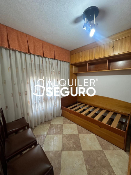 Inmueble en Calle Simón Hernández, MADRID
