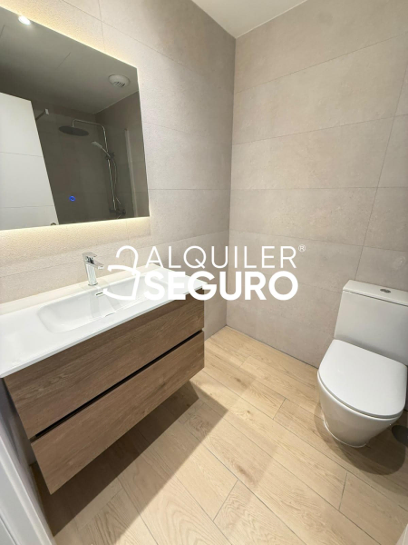 Inmueble en Calle de la Caridad, MADRID