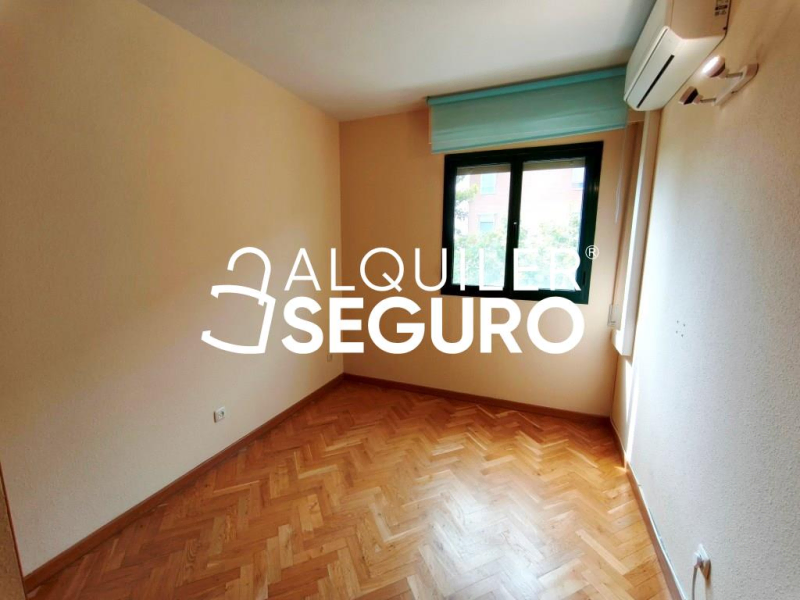 Inmueble en Avenida del Pinar, MADRID