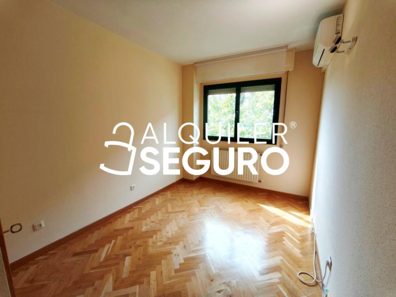 Inmueble en Avenida del Pinar, MADRID