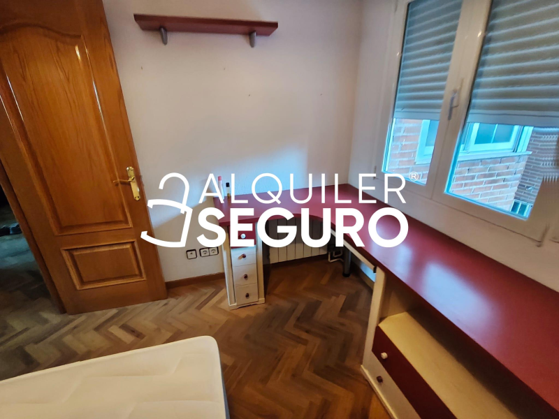 Inmueble en Calle Tribaldos , MADRID