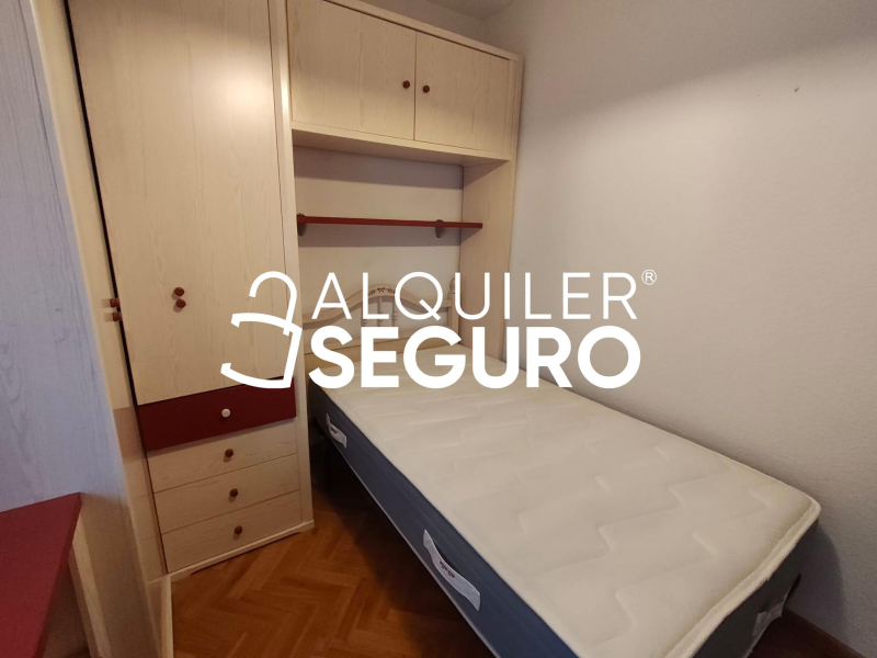 Inmueble en Calle Tribaldos , MADRID