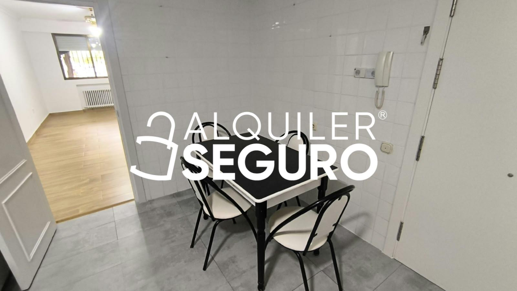 Inmueble en Calle  grupo Oscar Carvallo, SEVILLA