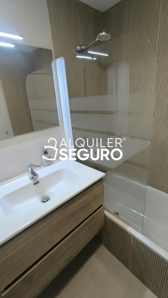 Inmueble en Calle  grupo Oscar Carvallo, SEVILLA