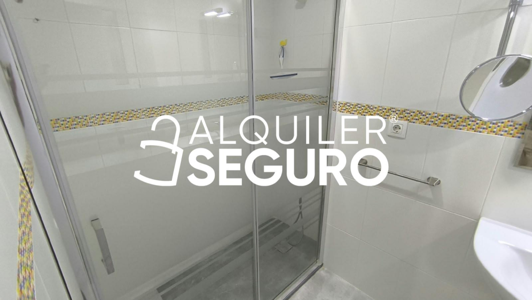 Inmueble en Calle  grupo Oscar Carvallo, SEVILLA