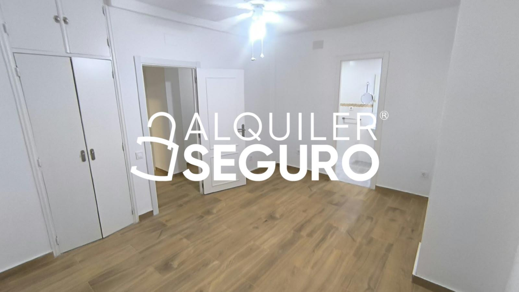 Inmueble en Calle  grupo Oscar Carvallo, SEVILLA