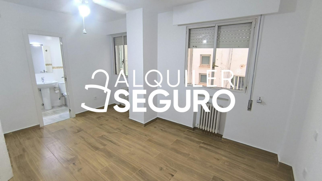Inmueble en Calle  grupo Oscar Carvallo, SEVILLA
