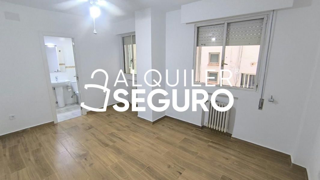 Inmueble en Calle  grupo Oscar Carvallo, SEVILLA