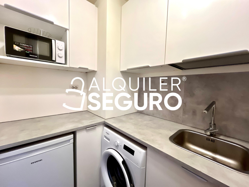 Inmueble en Calle de la Infanta Mercedes, MADRID