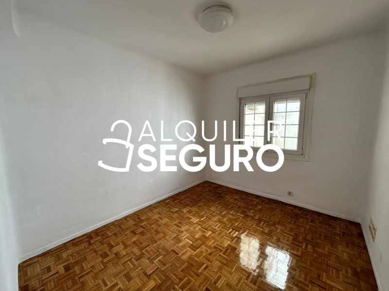 Inmueble en Calle Tomás Borrás, MADRID