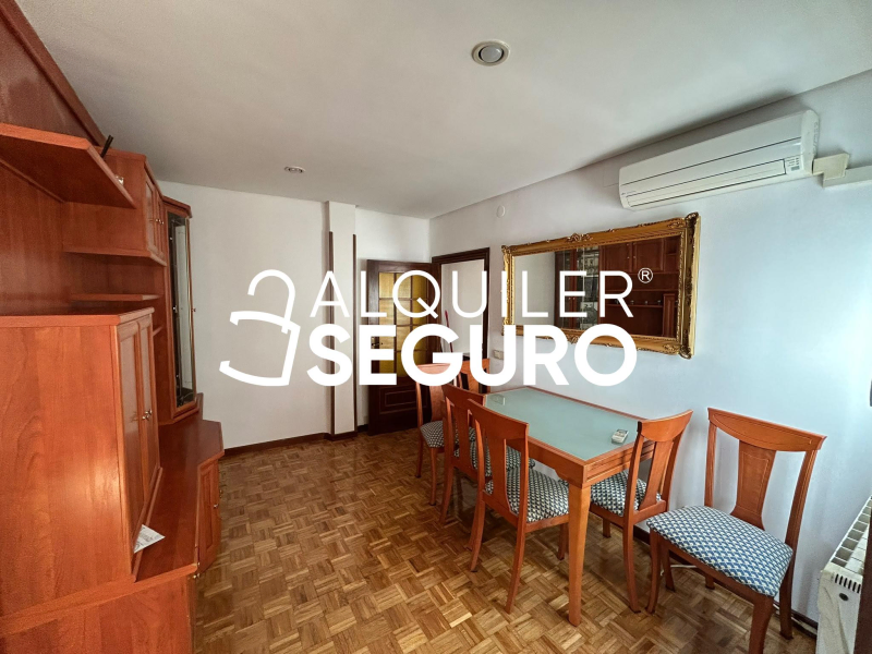 Inmueble en Calle Tomás Borrás, MADRID