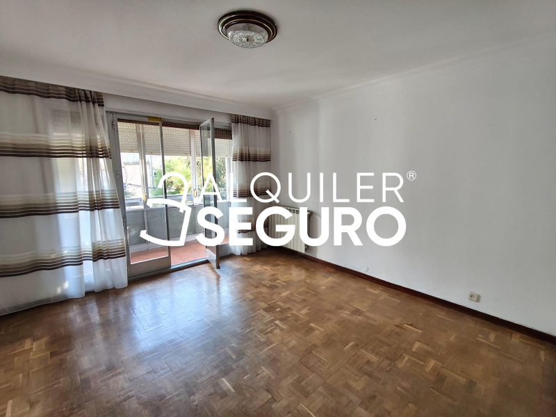 Inmueble en Calle de Badalona, MADRID