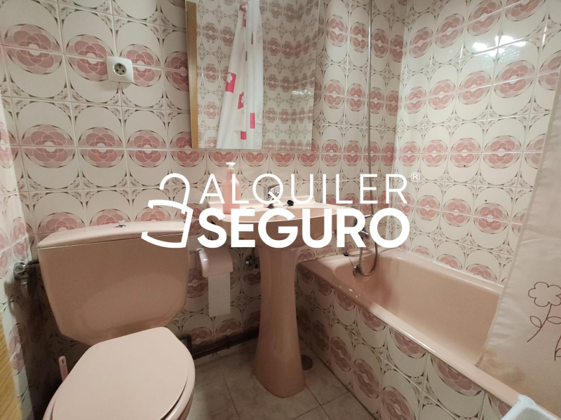 Inmueble en Calle de Badalona, MADRID