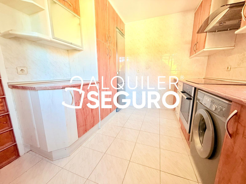 Inmueble en Calle de Carmen Portones, MADRID