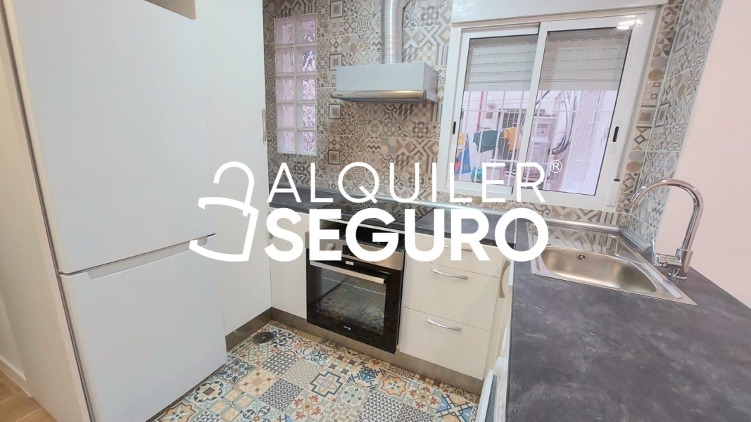 Inmueble en Calle Benidorm, MADRID