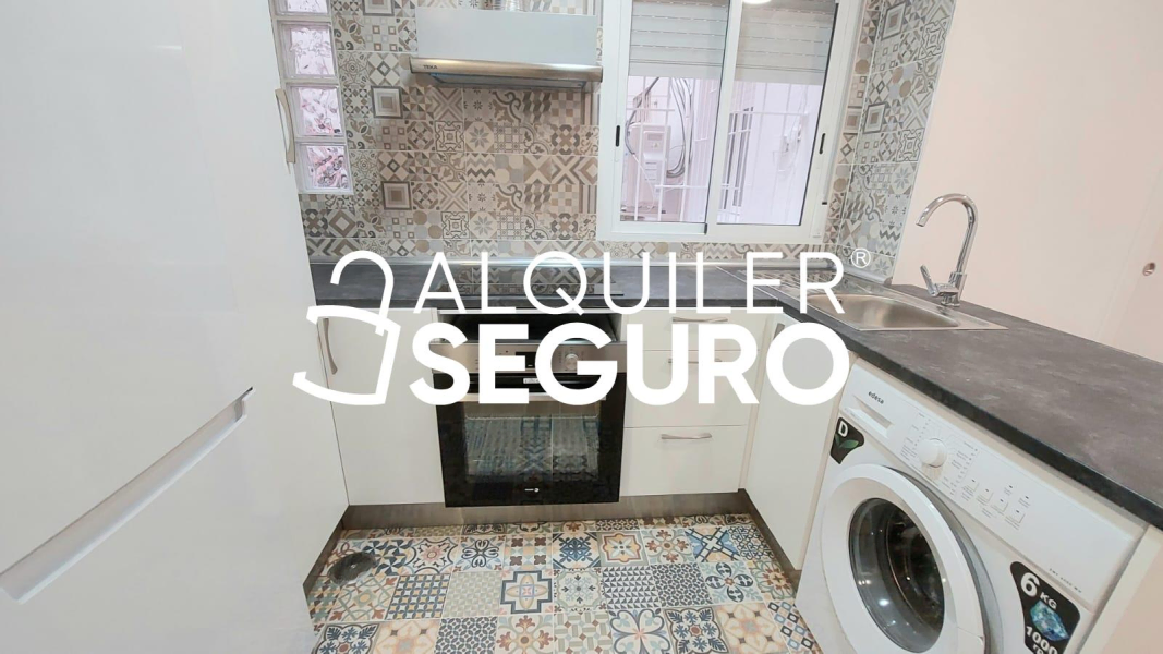 Inmueble en Calle Benidorm, MADRID