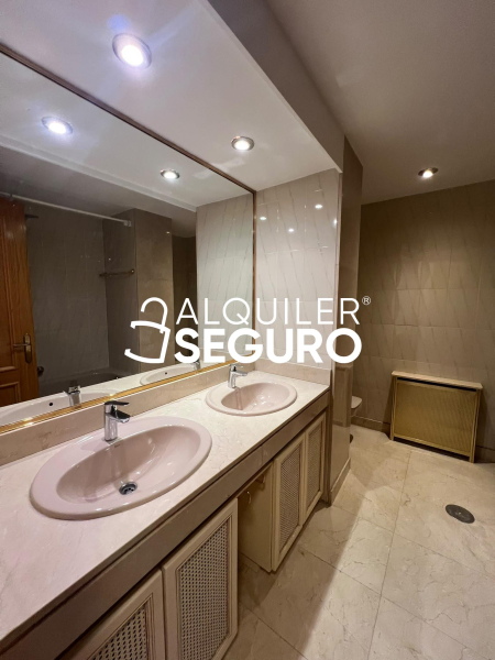 Inmueble en Calle de Nuria, MADRID