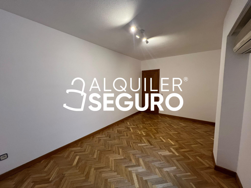 Inmueble en Calle de Nuria, MADRID