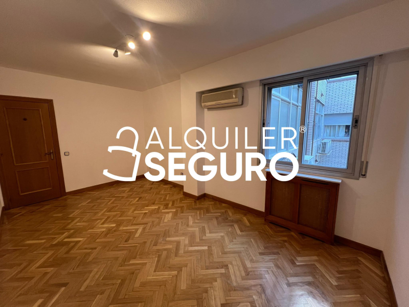 Inmueble en Calle de Nuria, MADRID