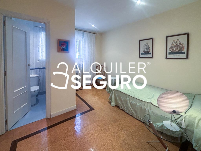 Inmueble en Calle de Guzmán el Bueno, MADRID