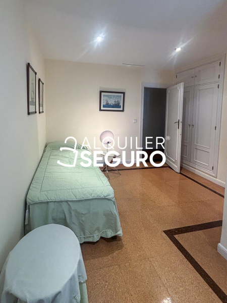 Inmueble en Calle de Guzmán el Bueno, MADRID