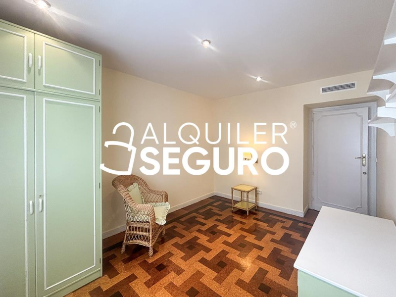 Inmueble en Calle de Guzmán el Bueno, MADRID