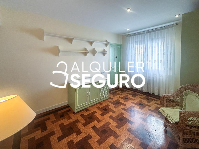 Inmueble en Calle de Guzmán el Bueno, MADRID