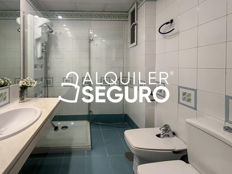 Inmueble en Calle de Guzmán el Bueno, MADRID
