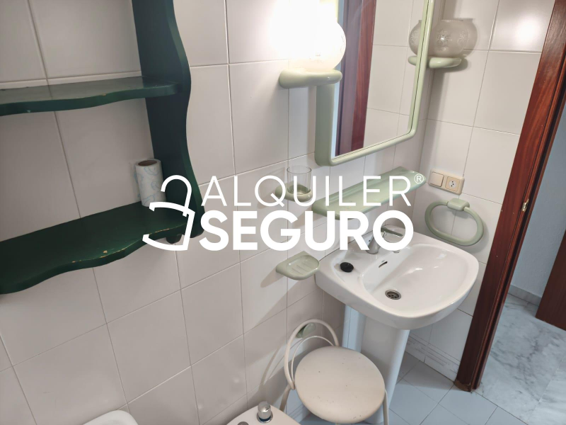 Inmueble en Avenida Alcalde Luis Uruñuela, SEVILLA