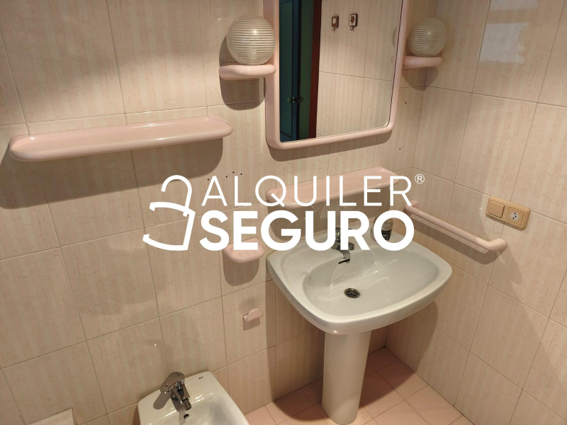 Inmueble en Avenida Alcalde Luis Uruñuela, SEVILLA