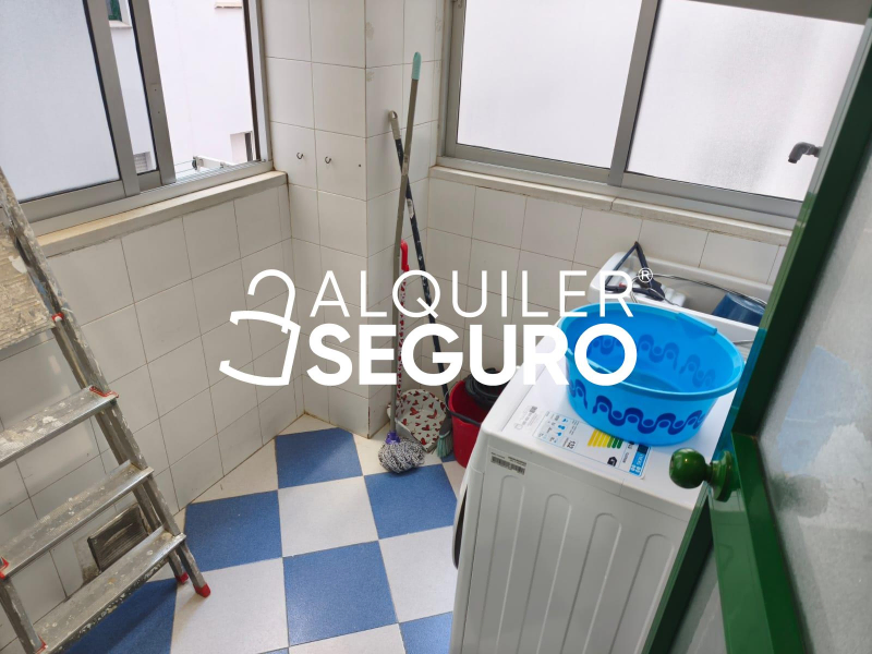 Inmueble en Avenida Alcalde Luis Uruñuela, SEVILLA