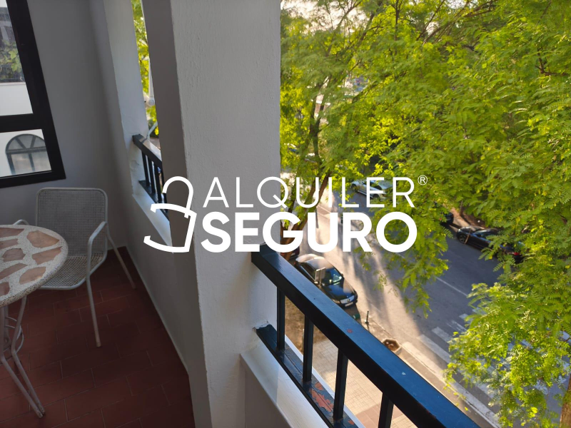 Inmueble en Avenida Alcalde Luis Uruñuela, SEVILLA