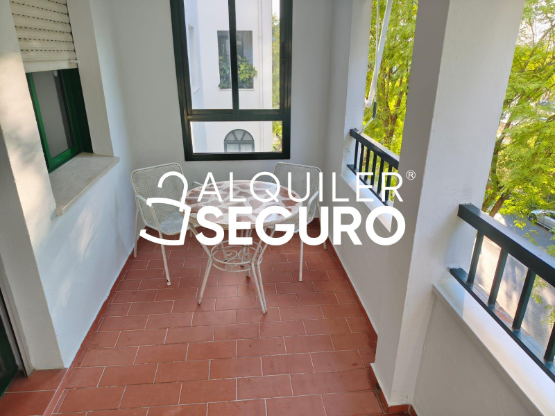 Inmueble en Avenida Alcalde Luis Uruñuela, SEVILLA