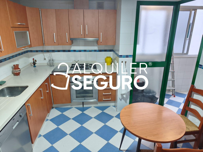 Inmueble en Avenida Alcalde Luis Uruñuela, SEVILLA
