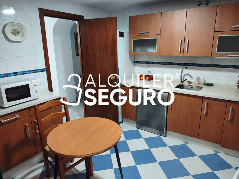 Inmueble en Avenida Alcalde Luis Uruñuela, SEVILLA