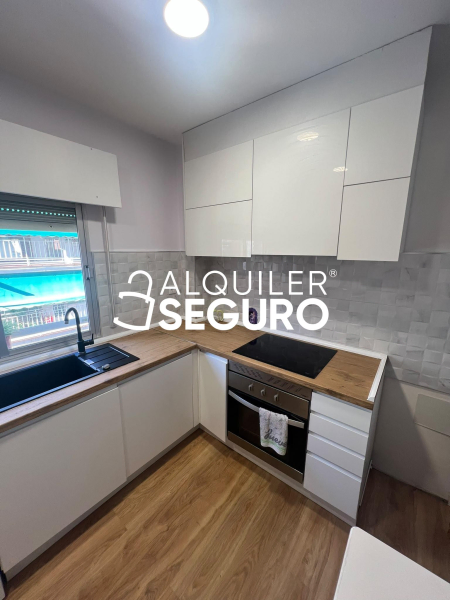 Inmueble en Calle Achuri , MADRID