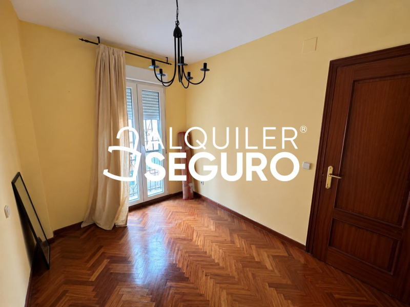 Inmueble en Calle de Peña Ubiña, MADRID