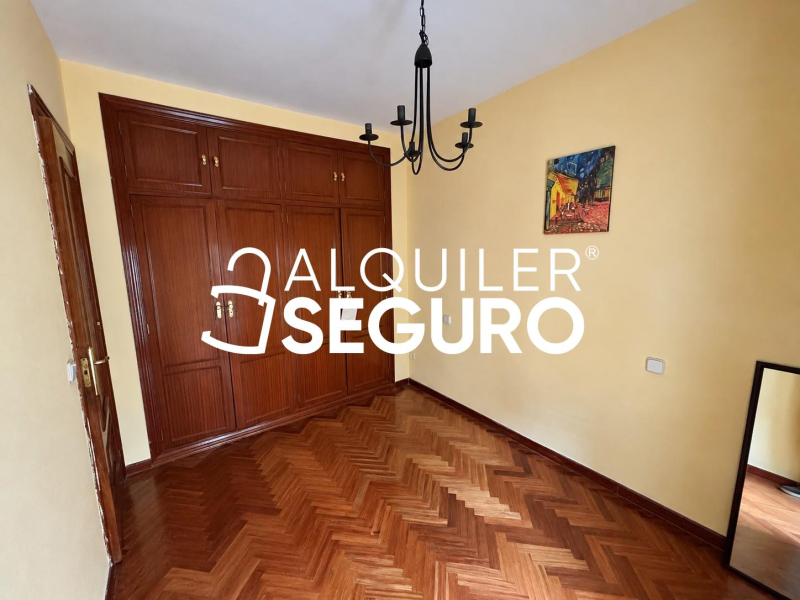 Inmueble en Calle de Peña Ubiña, MADRID